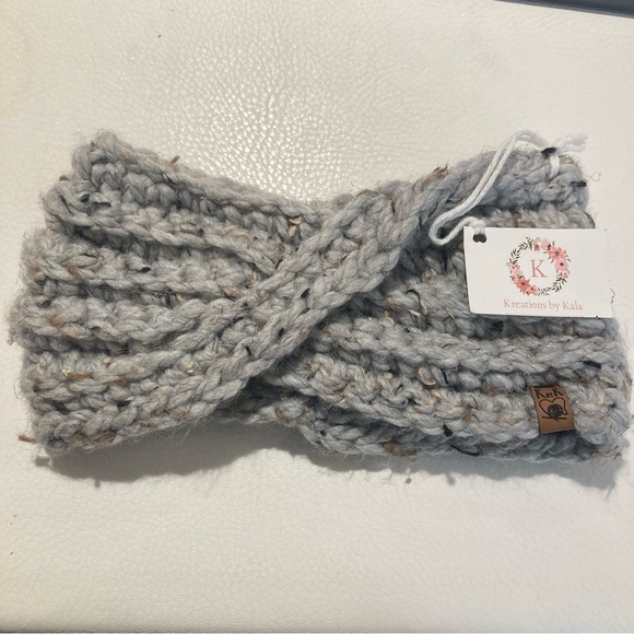 Kreations by Kala Accessories - KREATIONS BY KALA Chunky Knit Head Ear Warmer Headband Twist Design NWT